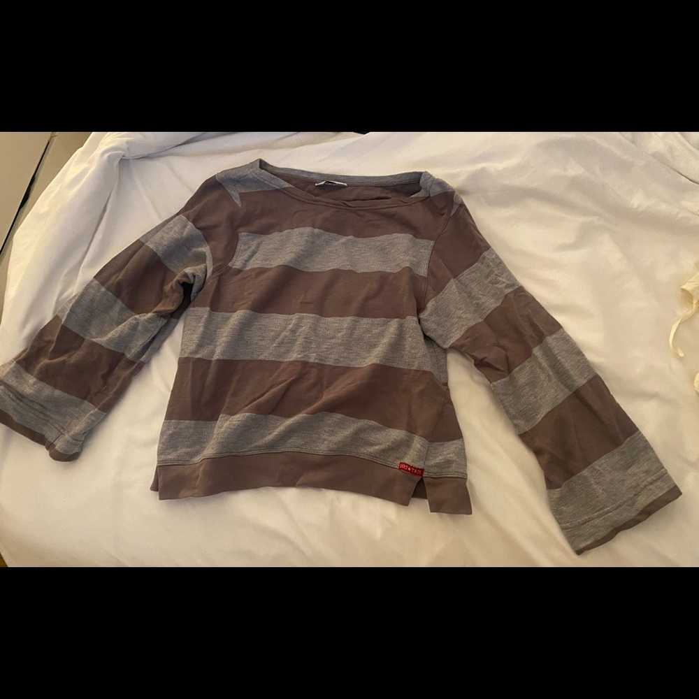 Hard Tail Wide Sleeve Top